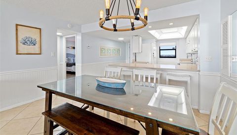 7520 RIDGEWOOD AVENUE