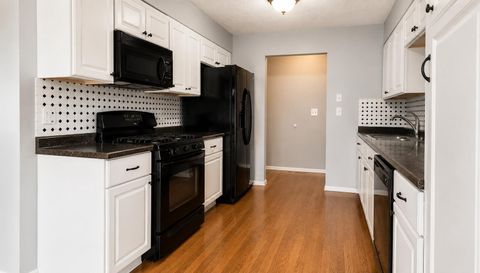 6 Sunshine Ct