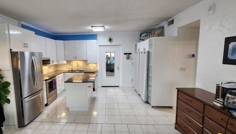 825 Bayshore Dr APT 1203