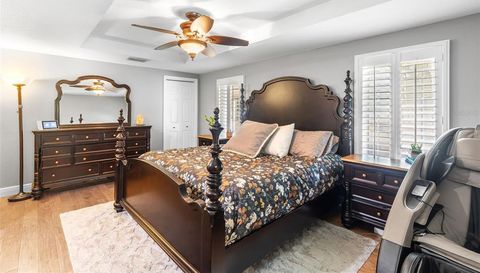 28042 LINDENHURST DRIVE