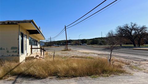 220 HWY 261