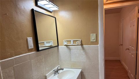 1930 WALTON STREET S