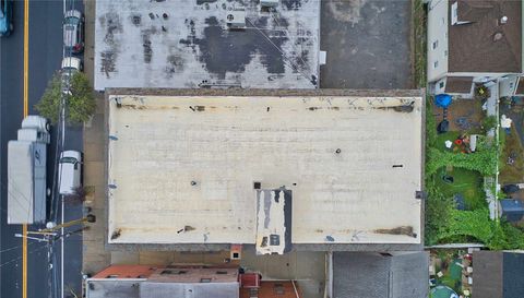 203 Willis Ave