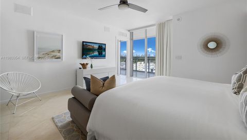 3737 Collins Ave