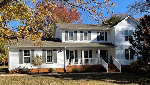 104 Middle Rd
