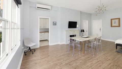 2421 Lake Pancoast Dr