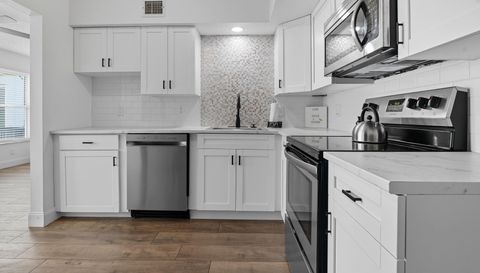 2257 World Pkwy Blvd W