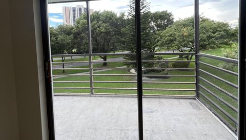 20500 W Country Club Dr APT 308 Aventura