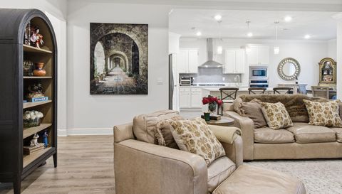 36 Pne Lk Dr
