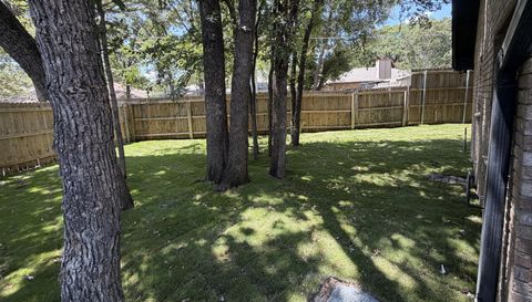 2200 Sand Creek Ct