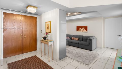 20281 E Country Club Dr