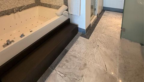 200 Biscayne Boulevard Way