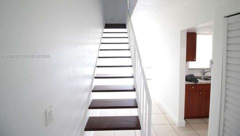 9220 Fontainebleau Blvd