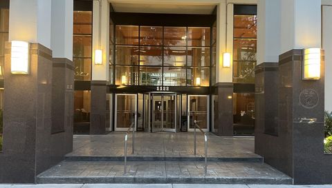 1122 N Clark St APT 3606