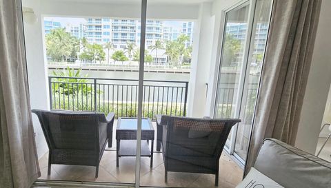 3135 NE 184th St APT 2104