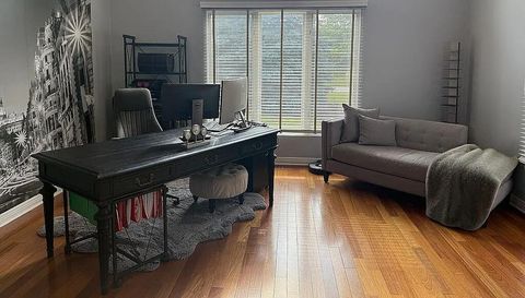 6N274 W Ridgewood Ln