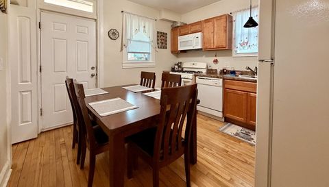 5044 W 31st Place