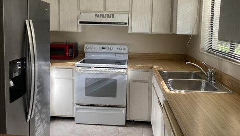 3500 EL CONQUISTADOR PARKWAY