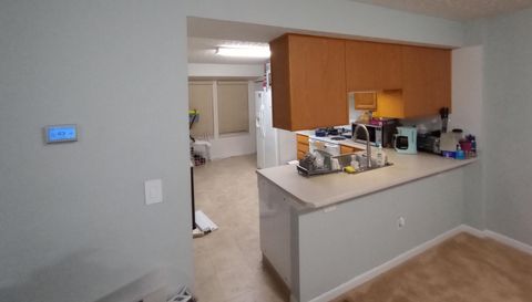 5888 Abernathy Ln