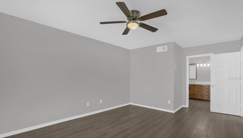 595 QUEENSBRIDGE DRIVE