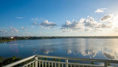 300 S Australian Ave