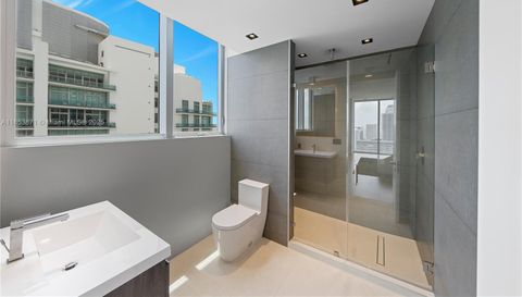 1300 Brickell Bay Dr