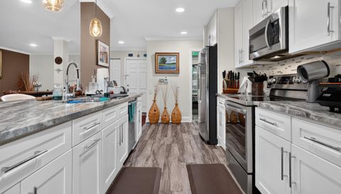 1831 E Mission Hills Rd