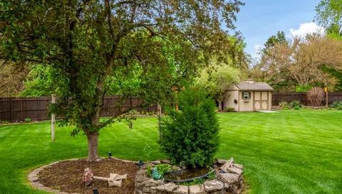 10966 China Berry Lane