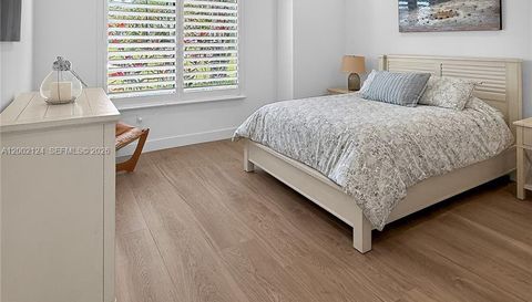 8871 New River Falls Rd