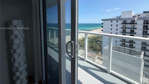 2457 Collins Ave