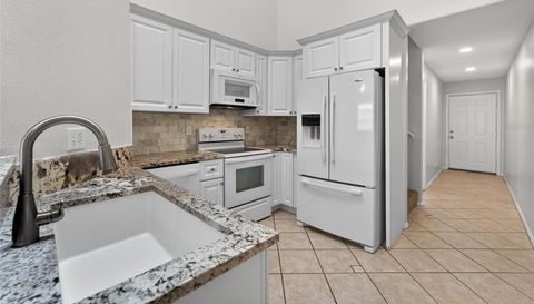 658 GREEN VALLEY ROAD