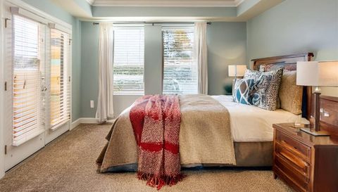 300 BELLA HARBOR COURT