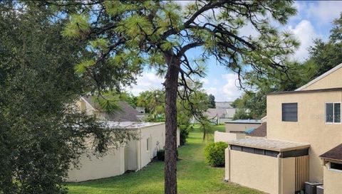 2741 FOXFIRE COURT