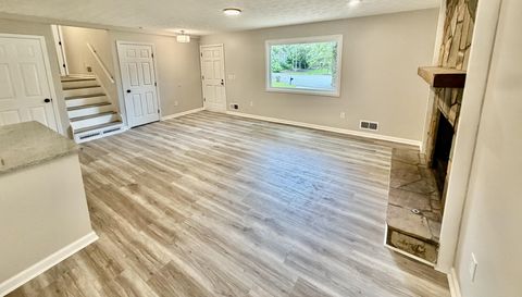 3904 Trade Wind Ct