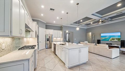 825 SEASCAPE PLACE