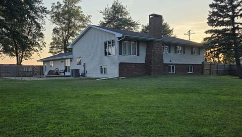 102 West St