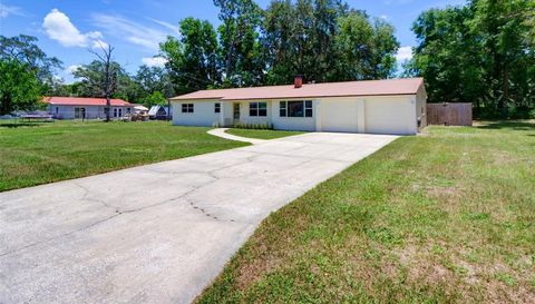 305 SUNSET DRIVE