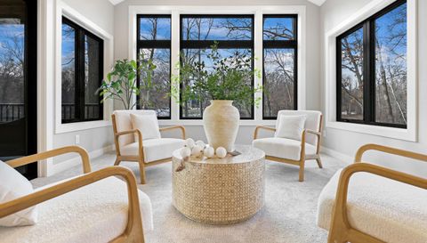 10149 Upper 196th Way W