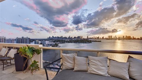 1900 Sunset Harbour Dr