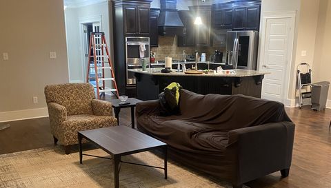 22 Cypress Grove Ln SW