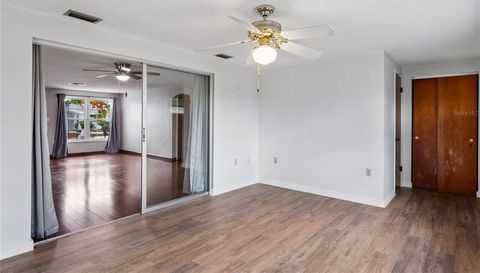 7234 LINCOLN PARK LN