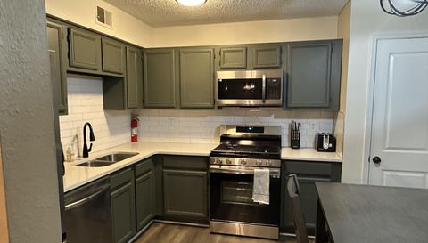 4936 Windsor Downs Dr