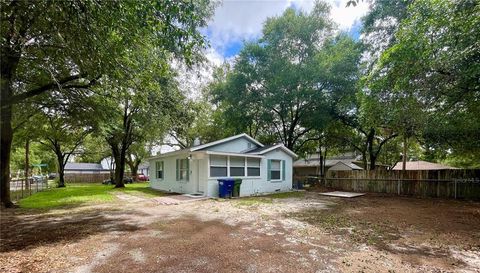 1701 E LOUISIANA AVENUE