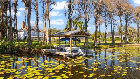 1006 Lake Cooper