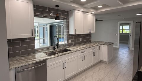 2122 SE 13th Terrace