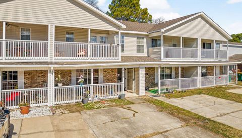 1815 Pointed Leaf Ln