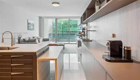 200 Biscayne Boulevard Way