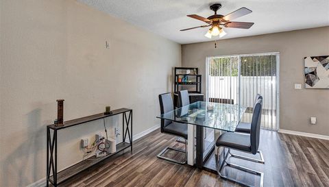 688 CRESTING OAK CIRCLE