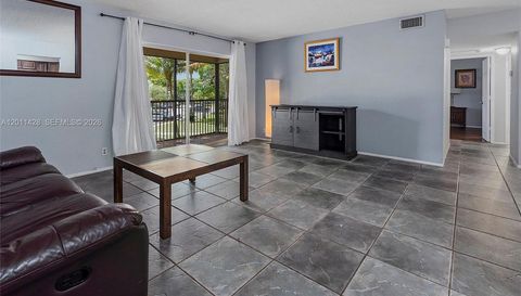 3083 N Oakland Forest Dr