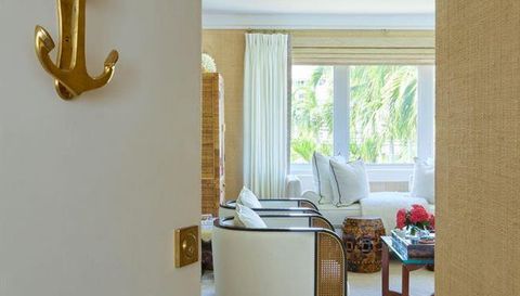 455 Australian Avenue